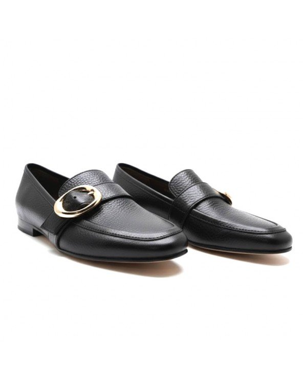 CHAUSSURE EN CUIR BOUT CARRÉ – NOIR