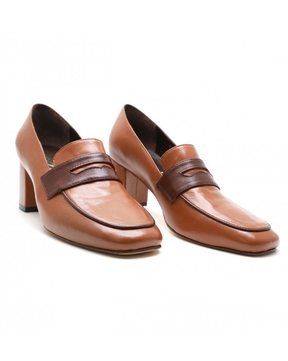 CHAUSSURES EN CUIR – CAMEL
