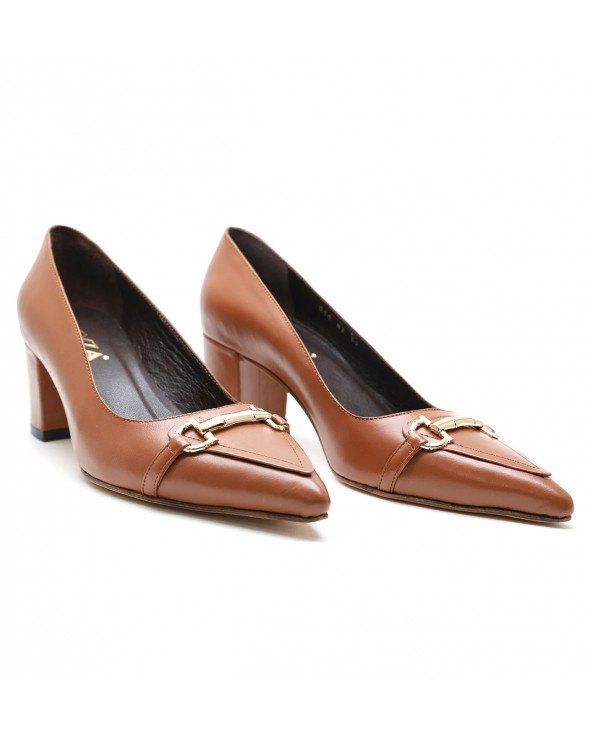 CHAUSSURES EN CUIR – CAMEL