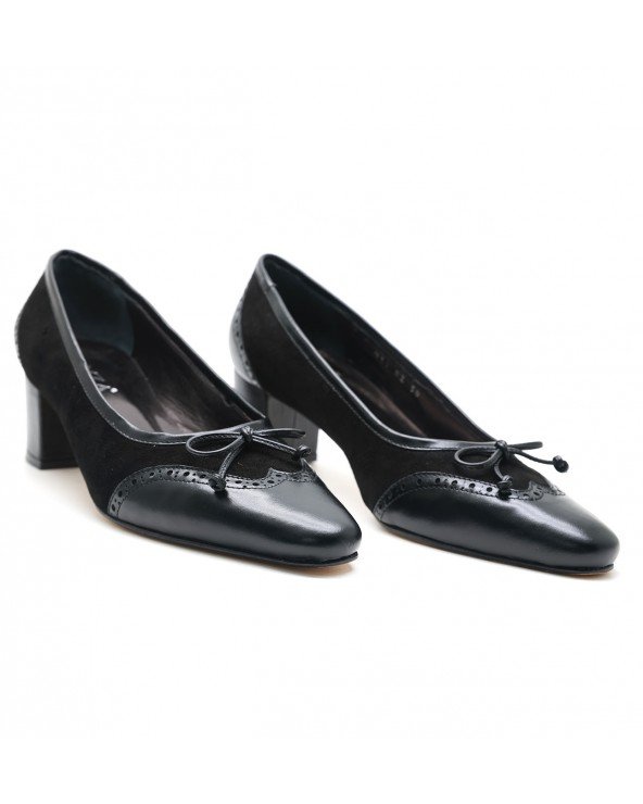 CHAUSSURES EN CUIR – NOIR