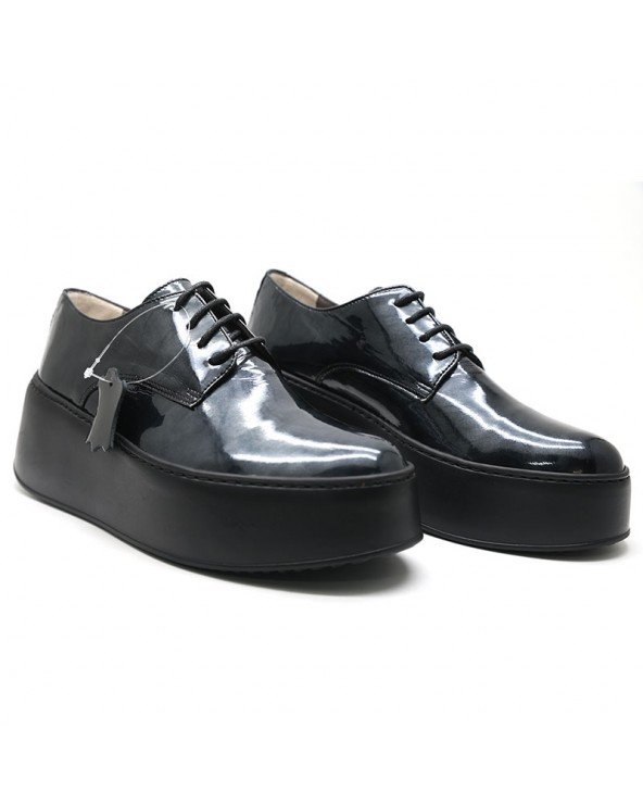 CHAUSSURES EN CUIR – NOIR