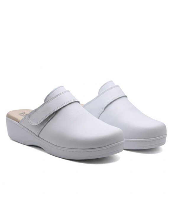 SABOTS EN CUIR – BLANC
