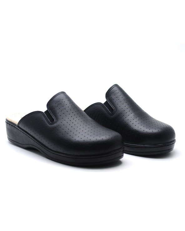 SABOTS EN CUIR – NOIR